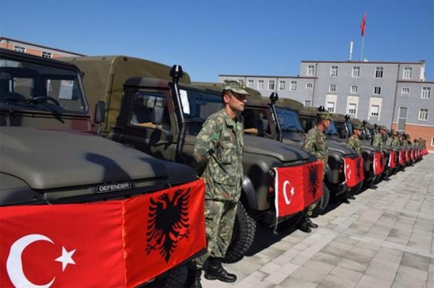 Με εξοπλισμό και… διοίκηση από την Τουρκία ο στρατός της Αλβανίας ...