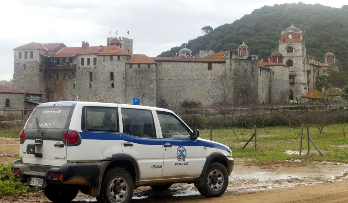 Μυρίζει μπαρούτι στο Άγιο Όρος: Η ΕΛΑΣ ετοιμάζει έφοδο στη Μονή Εσφιγμένου – «Ταμπουρώνονται» μοναχοί