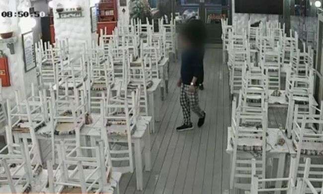 Κύκλωμα εκβιαστών: «Μπουκάρουν» σε νυχτερινό κέντρο, πυροβολούν και μοιράζουν γροθιές