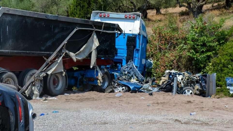 Τροχαίο στη Μεσσηνία: Ο νταλικέρης είχε εμπλακεί και στο παρελθόν σε δυστύχημα, αλλά κυκλοφορούσε ελεύθερος!