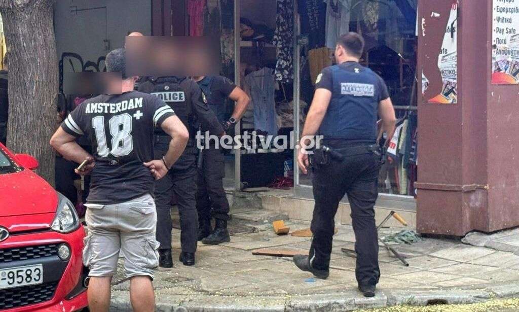 Θεσσαλονίκη: Άγνωστοι έκαναν “ντου” σε κατάστημα, τα έκαναν «γυαλιά – καρφιά» και επιτέθηκαν