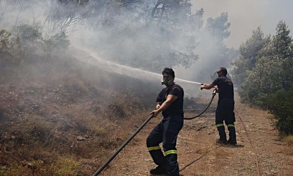 «Θα ζούμε με τις φωτιές» – Το τρομακτικό μέλλον που περιγράφει ο καθηγητής