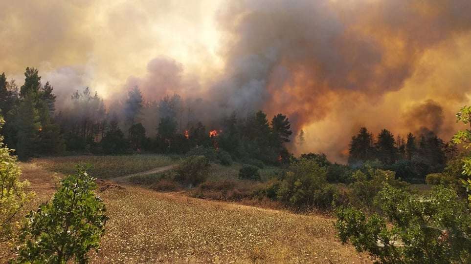 Φωτιά τώρα στη Ζάκυνθο