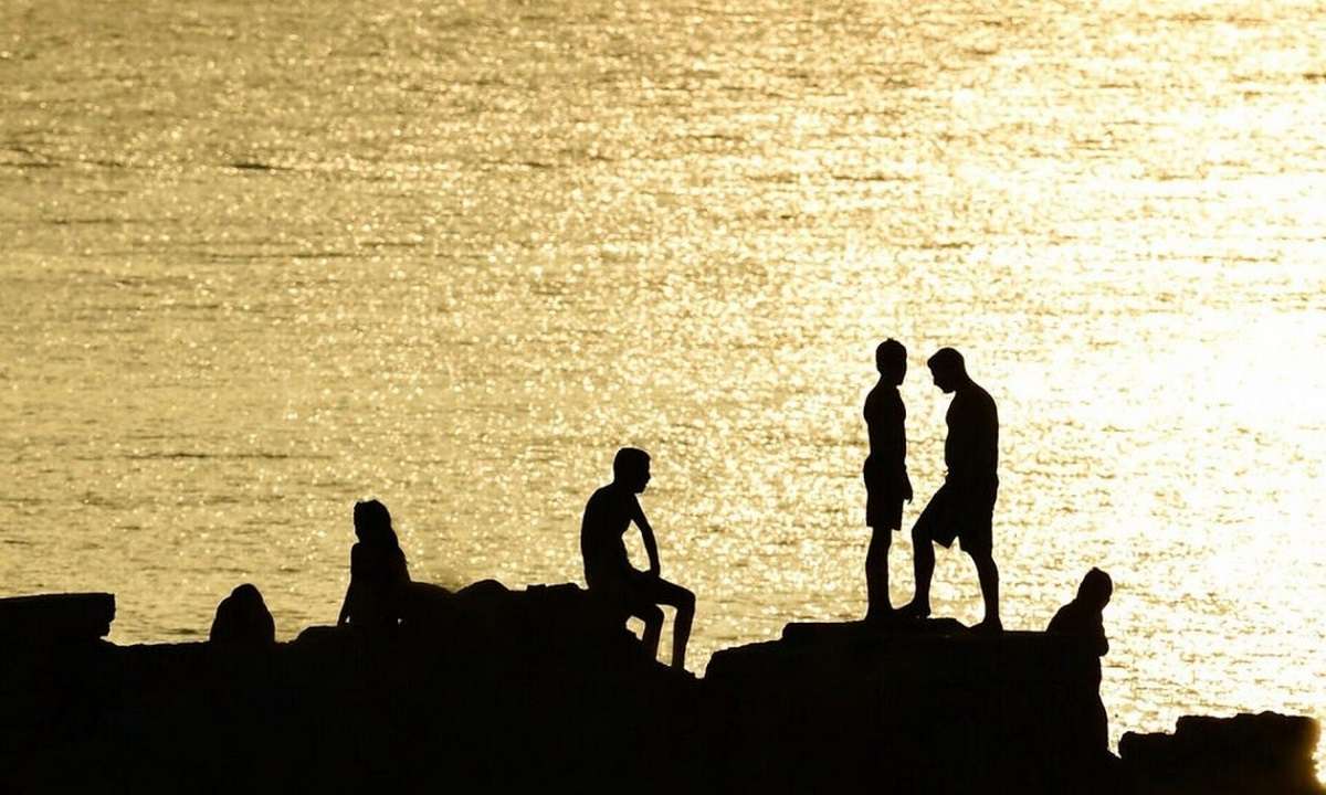 Καύσωνας: Εφιαλτικό τριήμερο υψηλών θερμοκρασιών – Πολύ υψηλός κίνδυνος πυρκαγιάς