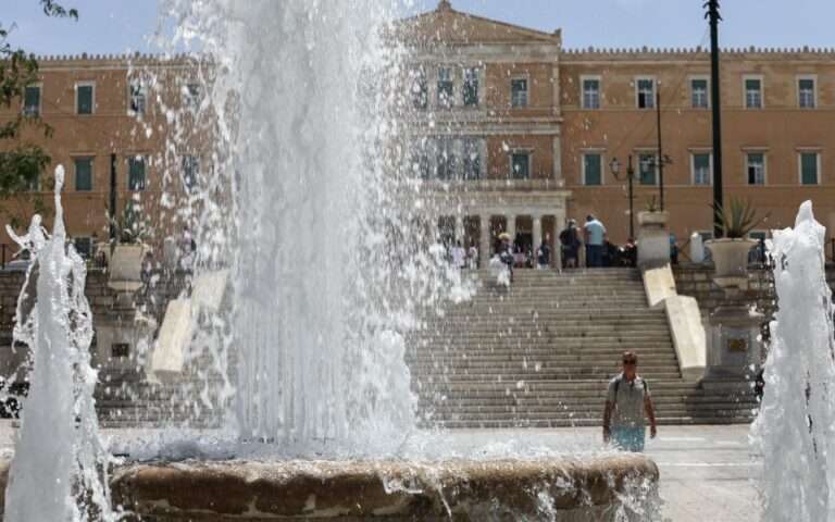 [ΚΑΙΡΟΣ ΣΗΜΕΡΑ] Ανάσα δροσιάς με πτώση της θερμοκρασίας – Τι φοβούνται οι ειδικοί