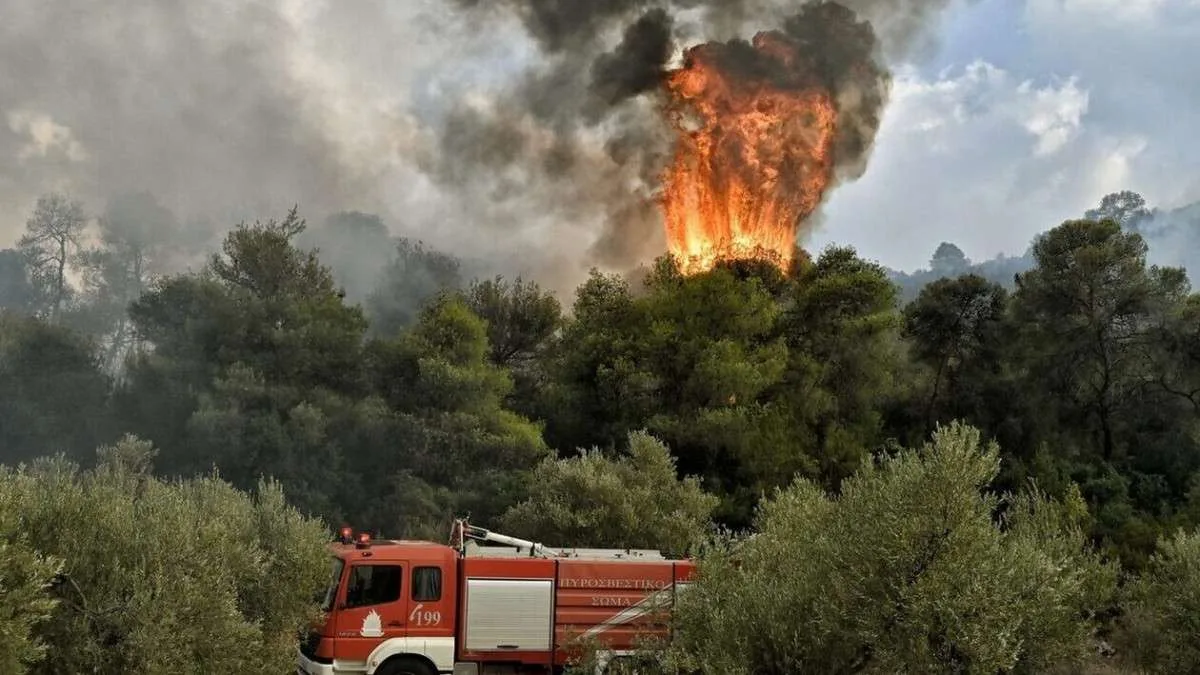 Αγρίνιο σε συναγερμό –  Φωτιά απειλεί κατοικημένη ζώνη [ΒΙΝΤΕΟ]