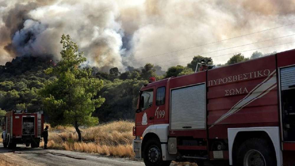 Δύο πυρκαγιές στο Μαρκόπουλο Αττικής