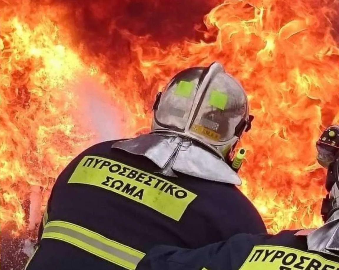 Κικίλιας: Υπό έλεγχο η πυρκαγιά στα Καλύβια Θορικού