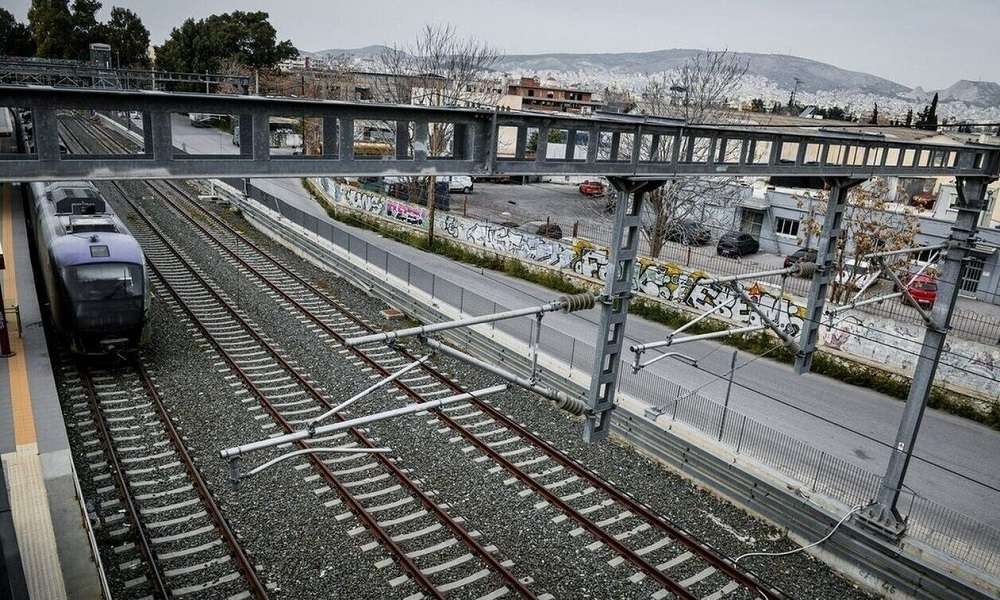ΟΣΕ: Στελέχη από την αγορά και fast track προσλήψεις – Πώς η κυβέρνηση σχεδιάζει να τον κάνει λιγότερο… δημόσιο