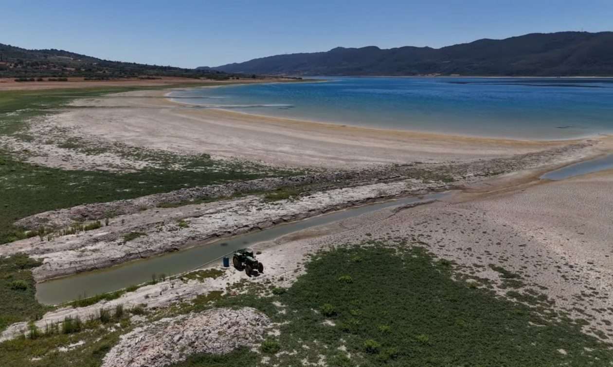 Σήμα κινδύνου για την λίμνη Αμβρακία από τη λειψυδρία – Μειώθηκε η στάθμη των υδάτων
