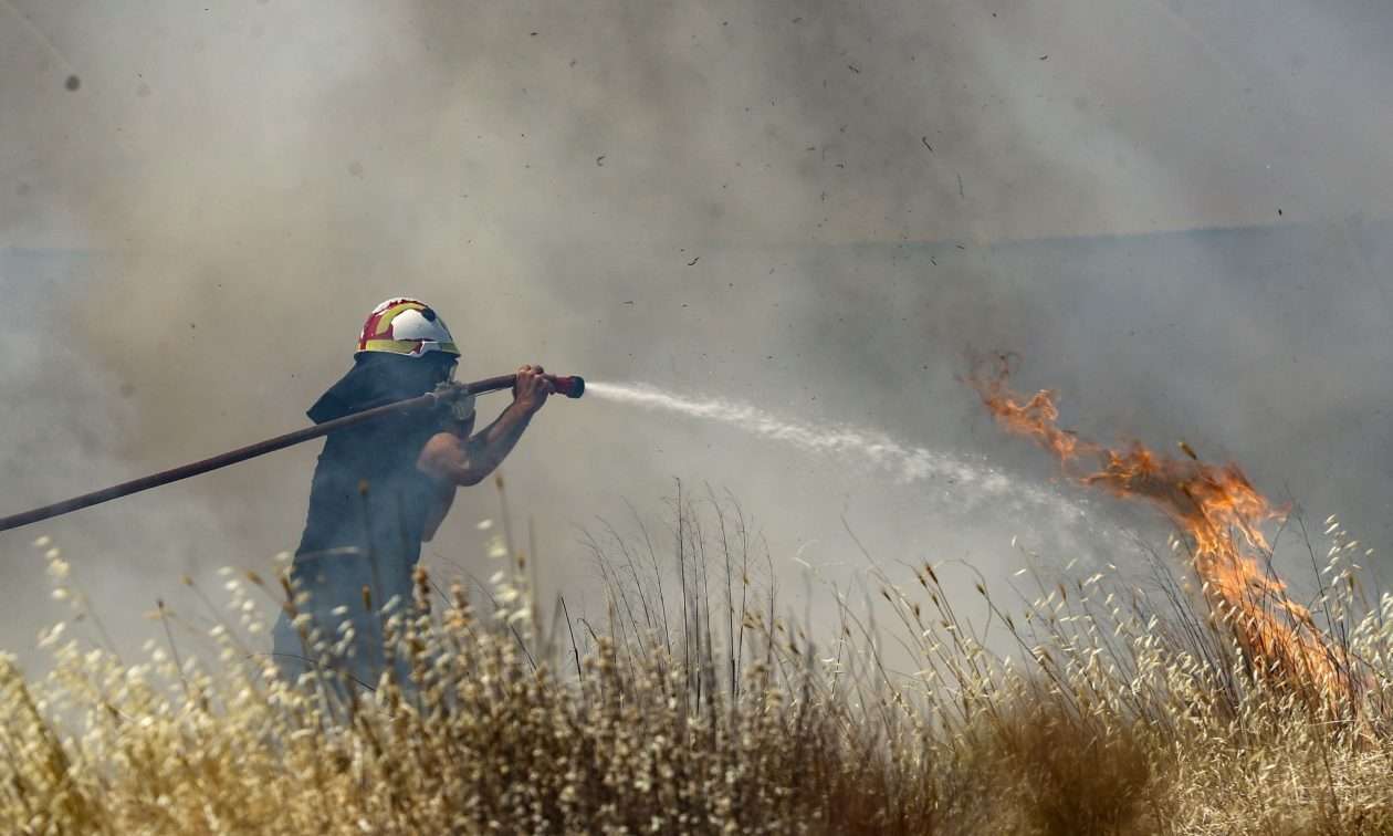 «ΦΩΤΙΑ» σε αρχαιολογικό χώρο στο Άργος!