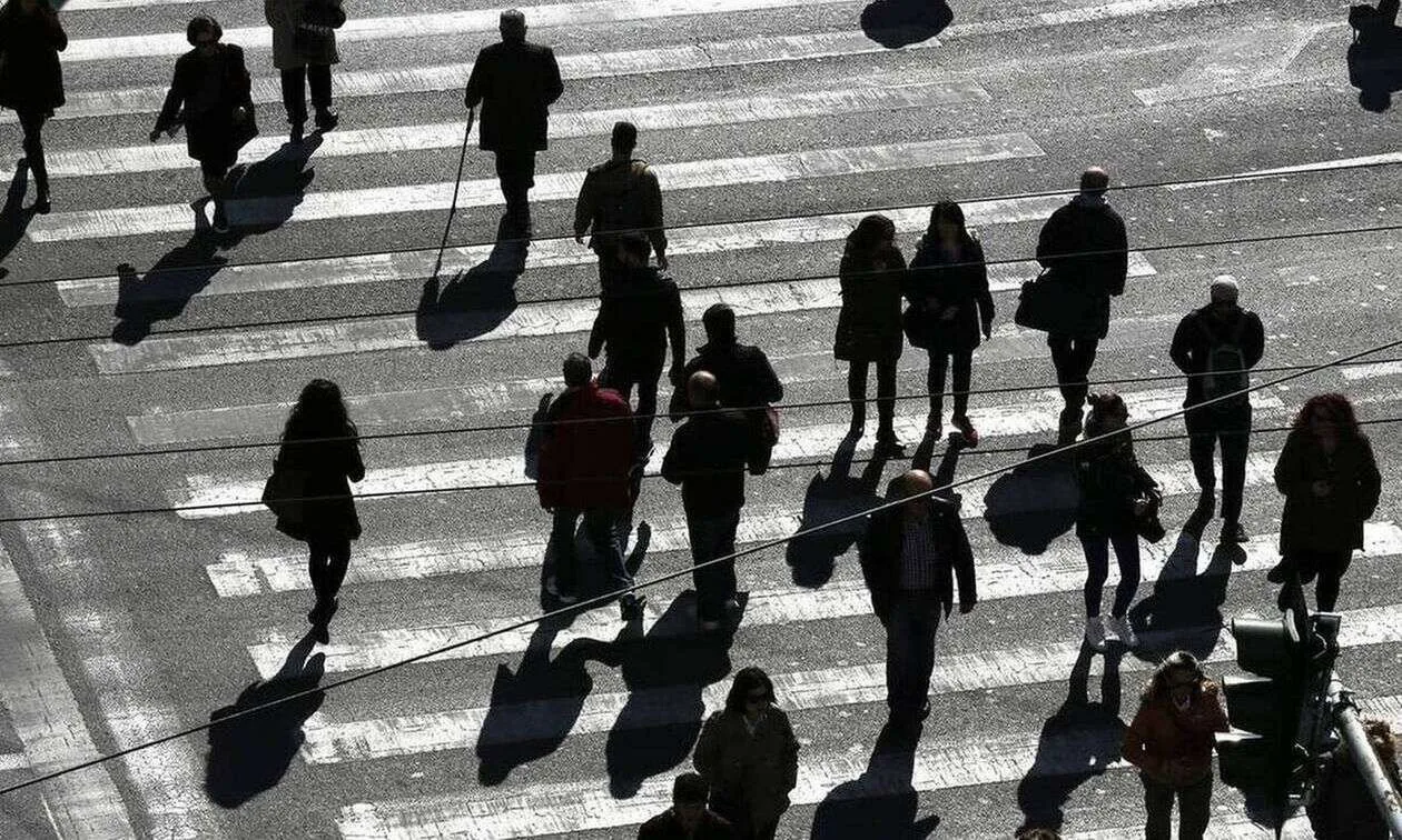 ΓΣΕΕ: «Αιμορραγία» σε εργασιακούς τομείς – Πόσες θέσεις εργασίας χάθηκαν μέσα σε 15 χρόνια