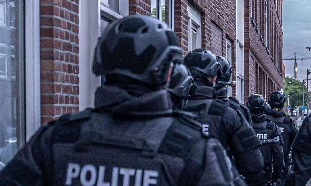 Ρότερνταμ – Ένας σοβαρά τραυματίας μετά από πυροβολισμούς
