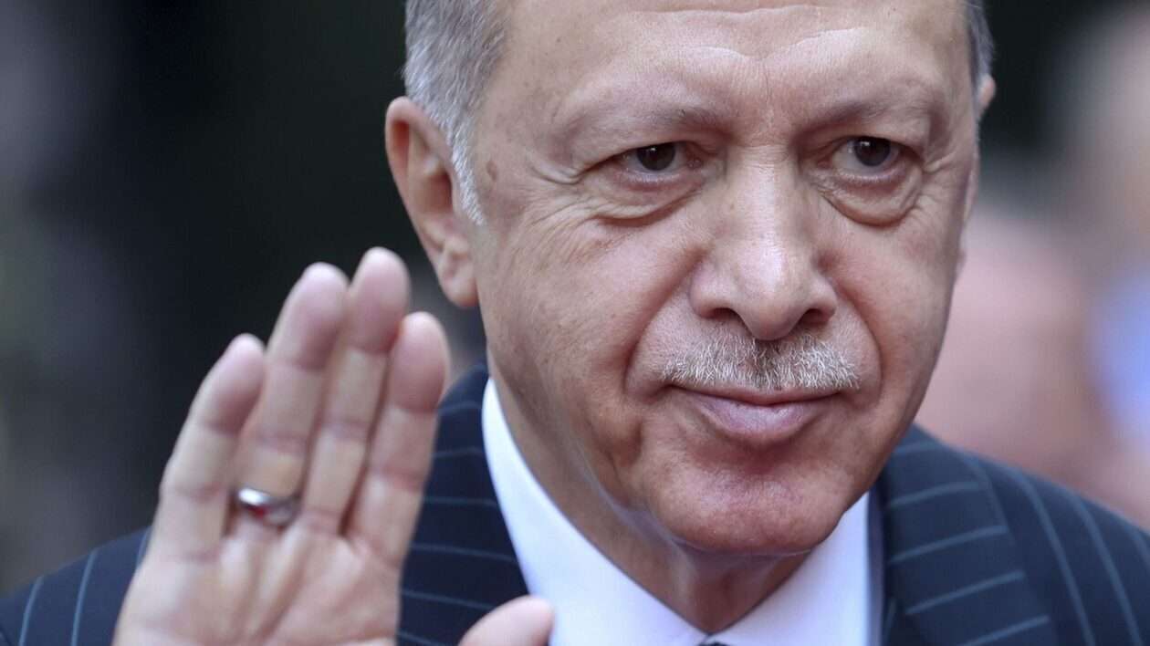 Ερντογάν: Θα βρεθεί στα Τίρανα την Πέμπτη για να εγκαινιάσει το μεγαλύτερο τζαμί των Βαλκανίων