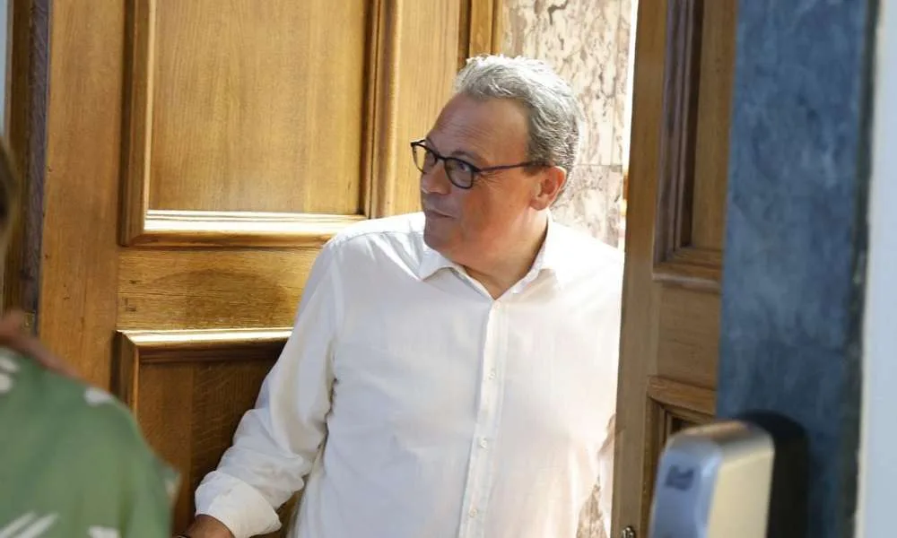 Φάμελλος: Πρέπει να ξαναχτίσουμε το σπίτι μας γιατί έχει απαξιωθεί