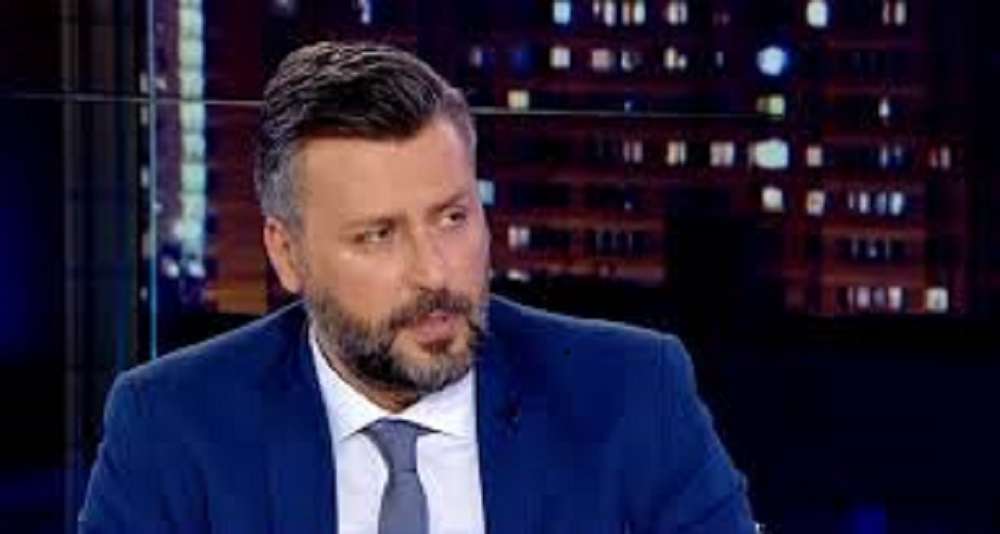 ΟΙΕΛΕ – Καταγγέλλει τον βουλευτή της ΝΔ, Γιάννη Καλλιάνο ως ιδιοκτήτη και διαφημιστή παράνομου Κέντρου Μελέτης