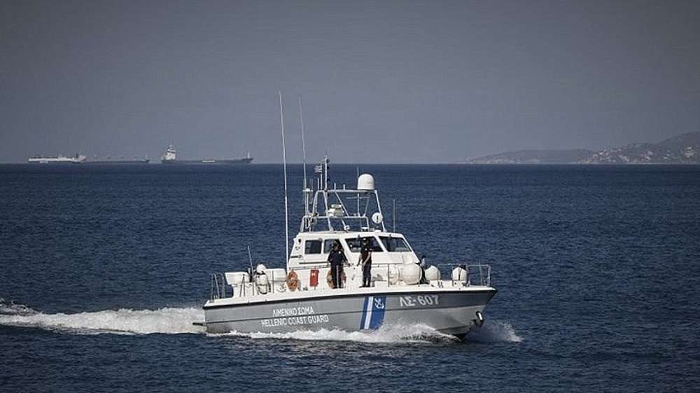 «Ακυβέρνητο» ιστιοφόρο με 10 Ιταλούς έξω από το λιμάνι της Σκιάθου – «ΤΙ ΣΥΜΒΑΙΝΕΙ»