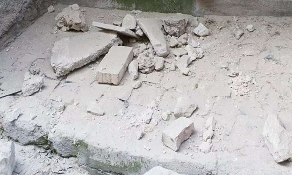Ηράκλειο – Κατέρρευσε τμήμα οικοδομής – Ζημιές σε δυο οχήματα
