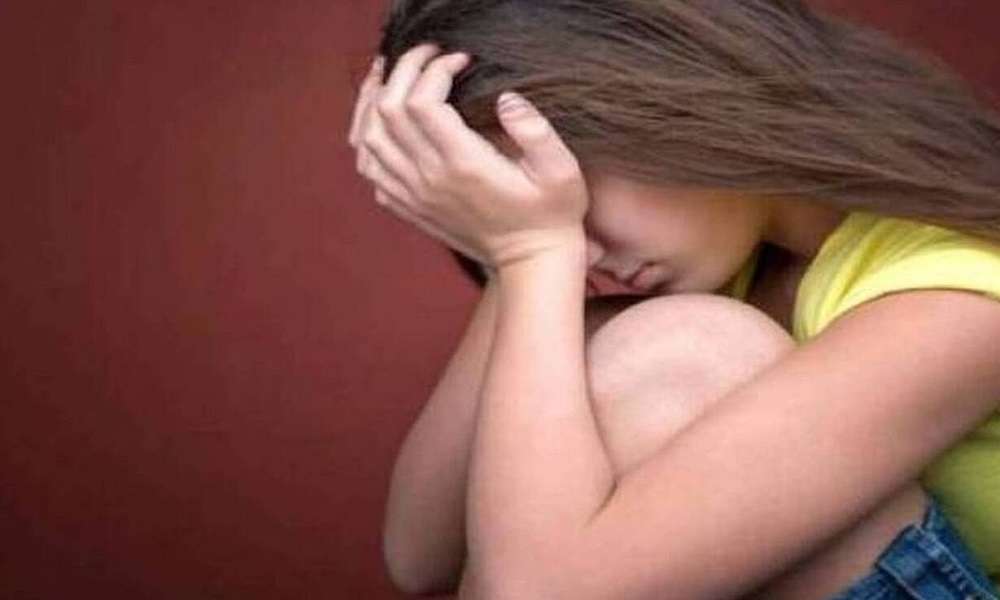 Καβάλα: Εκπαιδευτικός που έκανε ιδιαίτερα μαθήματα κατηγορείται για σεξουαλική παρενόχληση