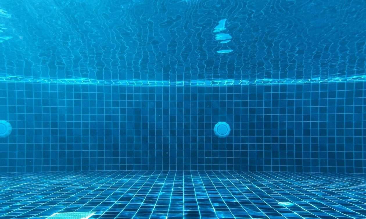 Για πότε «αναβλήθηκε» η δίκη για τον θάνατο 8χρονης σε πισίνα κατασκήνωσης στη Χαλκιδική