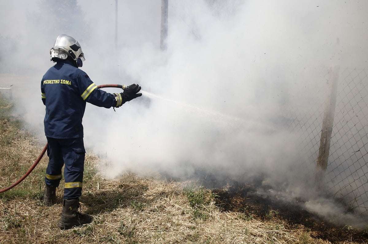 Φωτιά στη Σάμο – Μεγάλη κινητοποίηση της Πυροσβεστικής