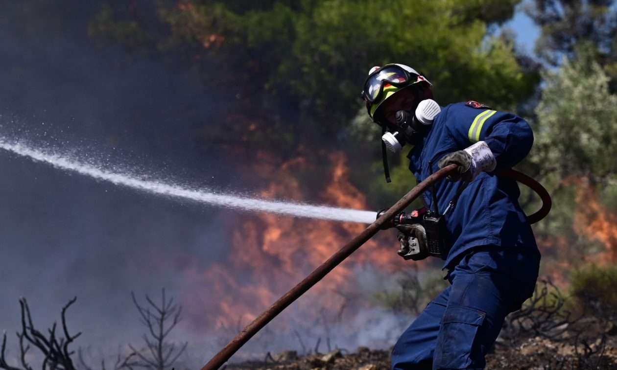 Οι υπάλληλοι του Πυροσβεστικού σώματος στρέφονται νομικά κατά της… ηγεσίας τους