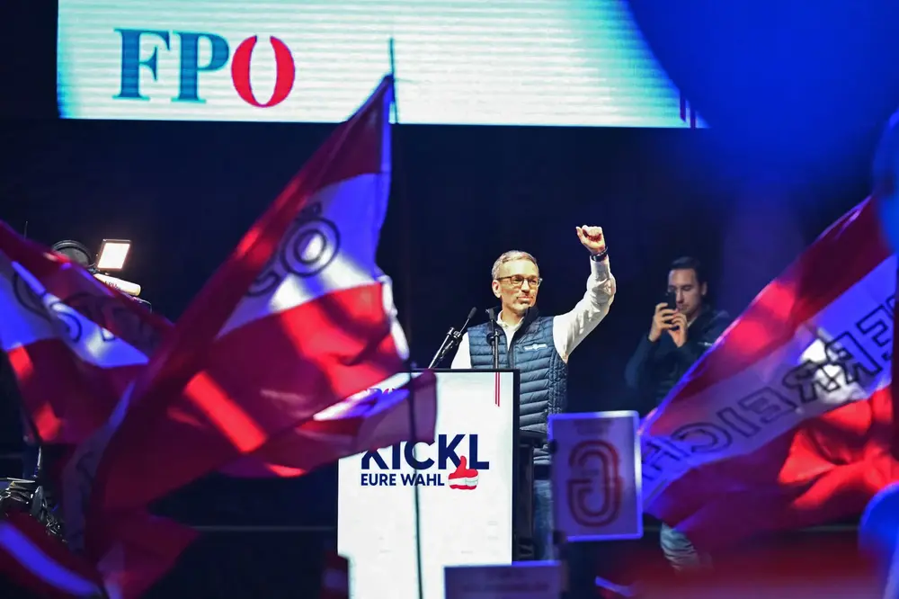 Το Κόμμα Ελευθερίας σάρωσε στις Αυστριακές εκλογές – Ανησυχούν οι γραφειοκράτες των Βρυξελών