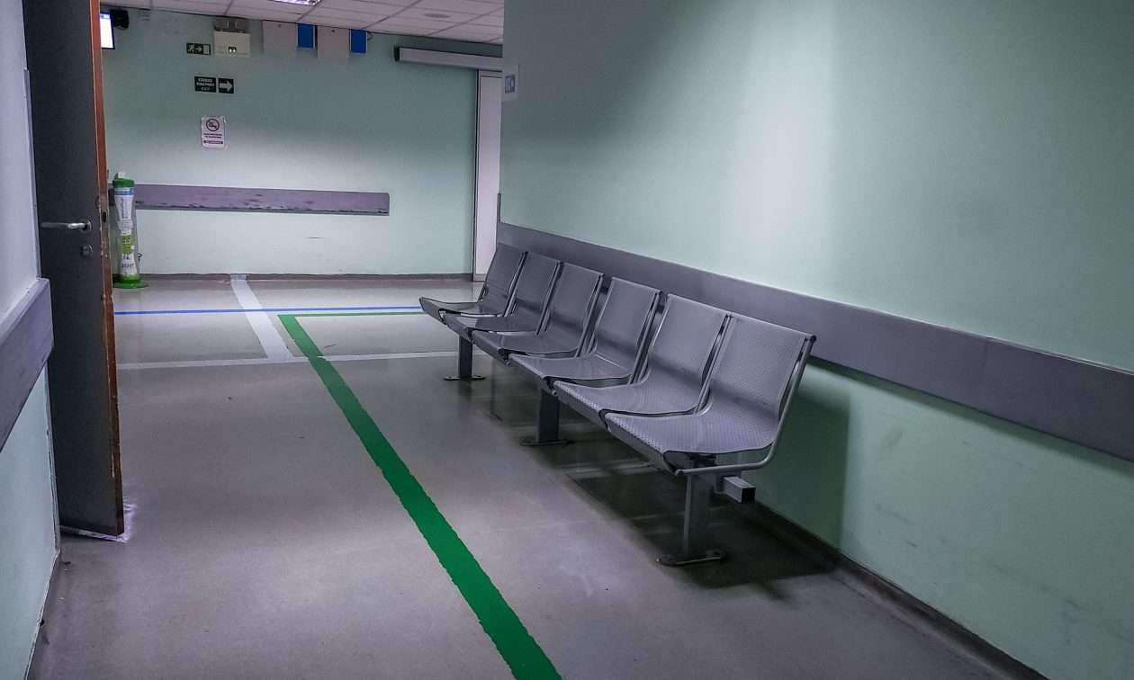 ECDC: Κατακλυσμένα από ενδονοσοκομειακές λοιμώξεις τα νοσοκομεία της Ελλάδας