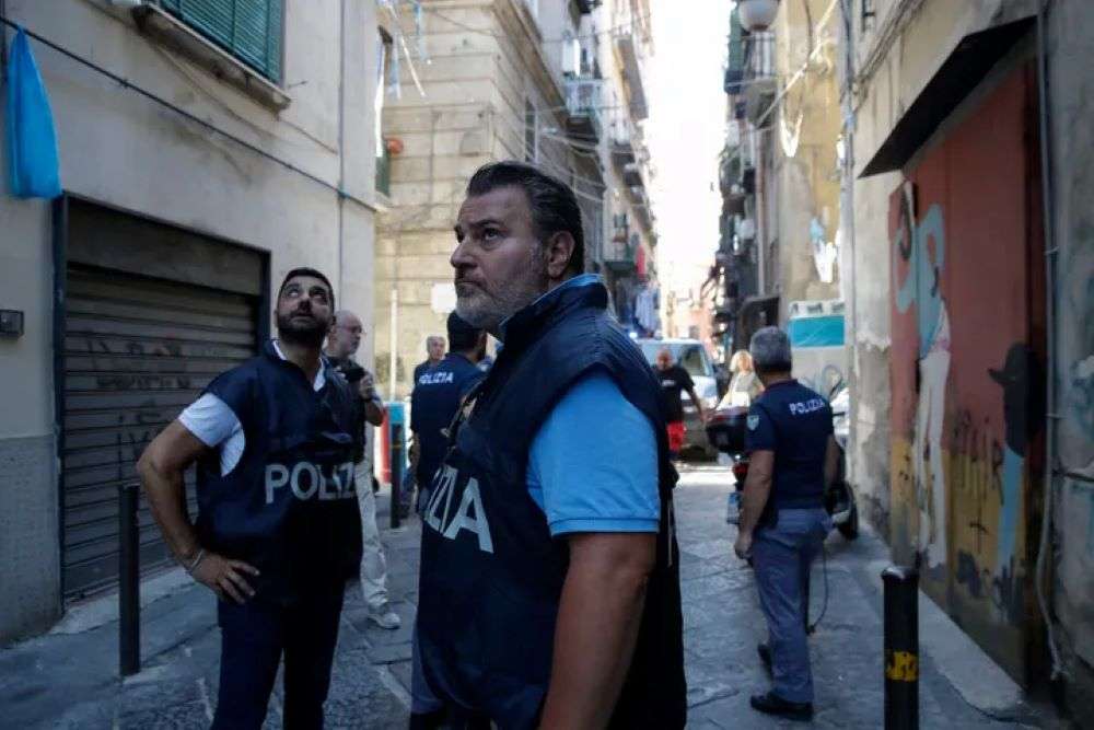 Πτώση αγάλματος από το μπαλκόνι στο κεφάλι της  – Πέθανε 30χρονη Τουρίστρια