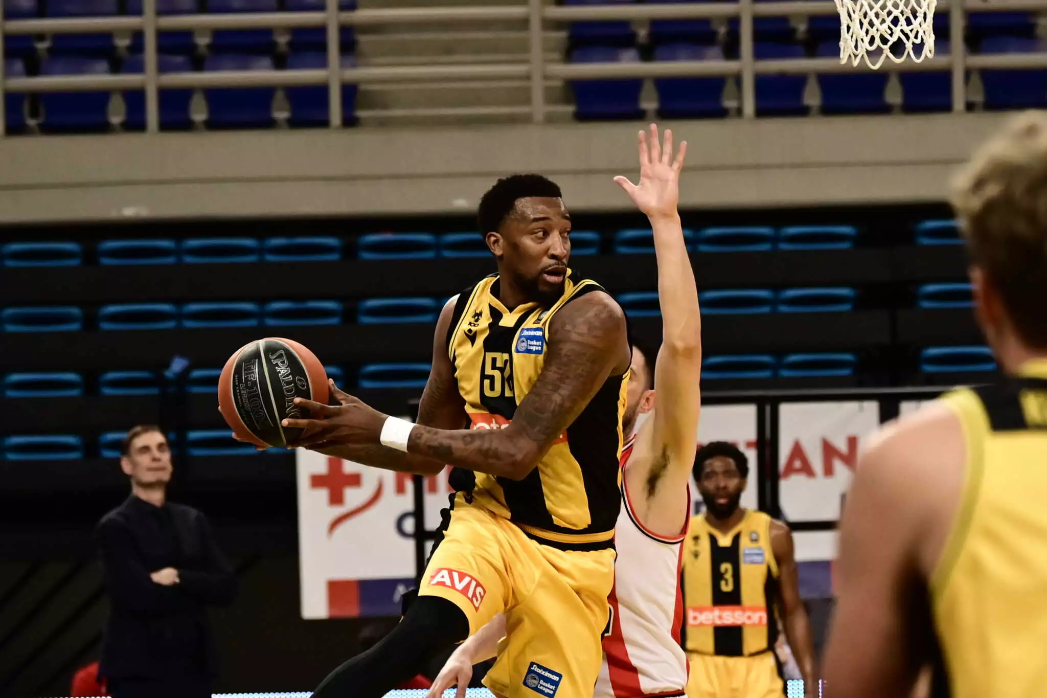 Απόψε στη Γαλλία η ΑΕΚ για το 2-0 κόντρα στη Ναντέρ και την πρόκριση στο φάιναλ φορ