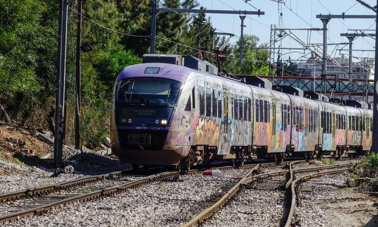 Σεπόλια: Προαστιακός παρά λίγο να σκοτώσει γυναίκα -Ένας θάνατος είχε σημειωθεί στο ίδιο σημείο δύο μέρες πριν