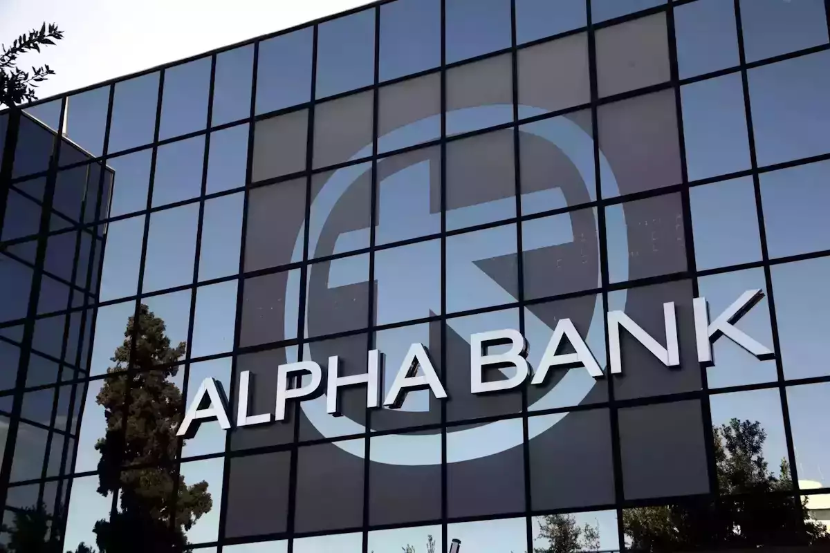 Ποσοστό 2,4% της Alpha Bank πουλά ο Πόλσον