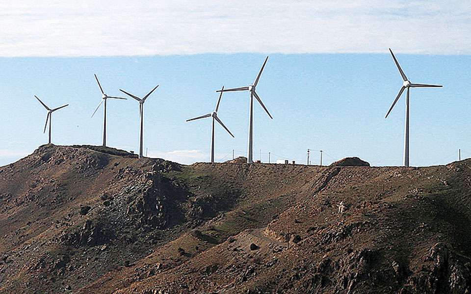 Δεν έχουν τον Θεό τους – Γεμίζουν ανεμογεννήτριες καμένες περιοχές Natura του Εβρου (Video)