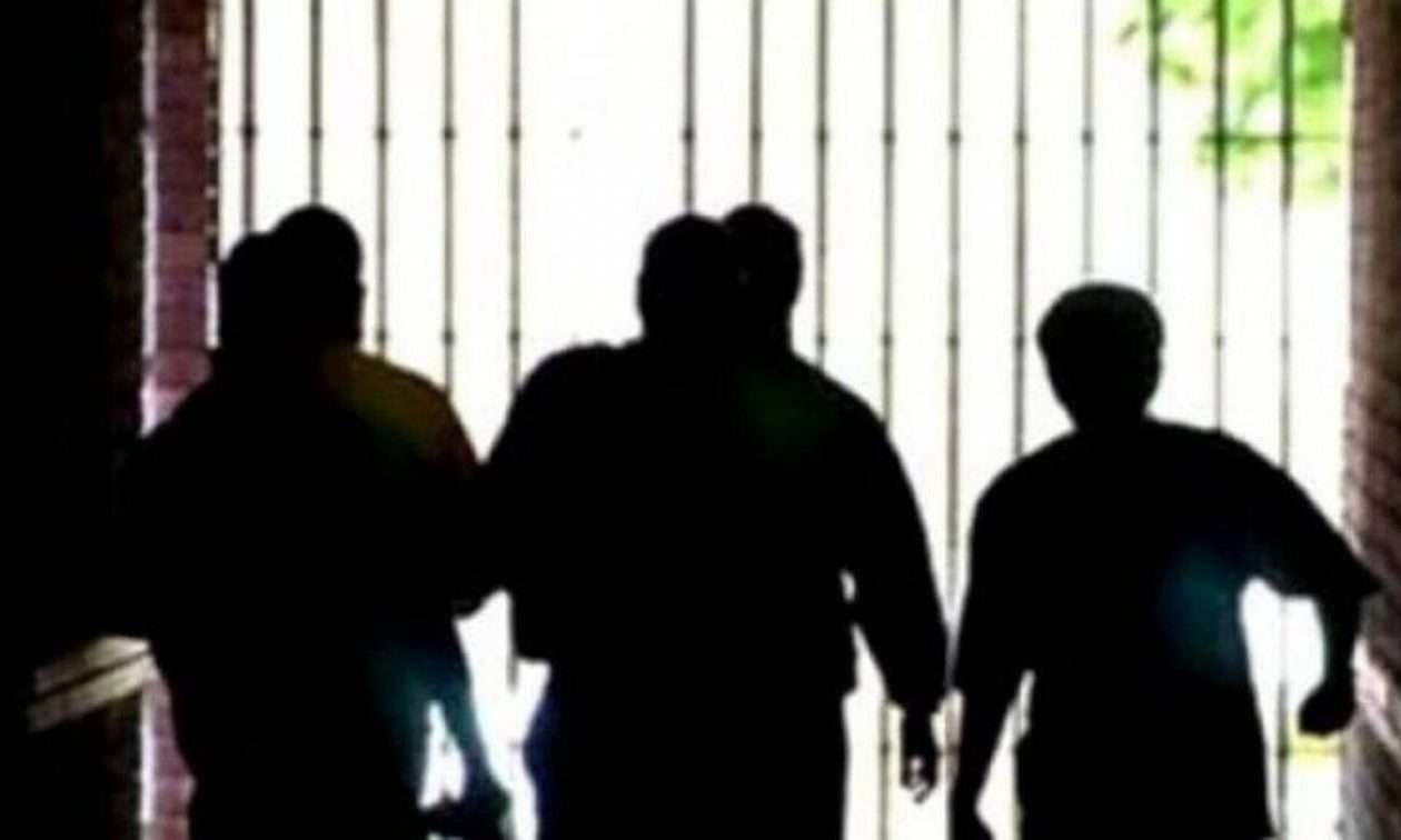 Άγριος ξυλοδαρμός ανηλίκων στο Μοναστηράκι: Πώς επενέβη η Αστυνομία