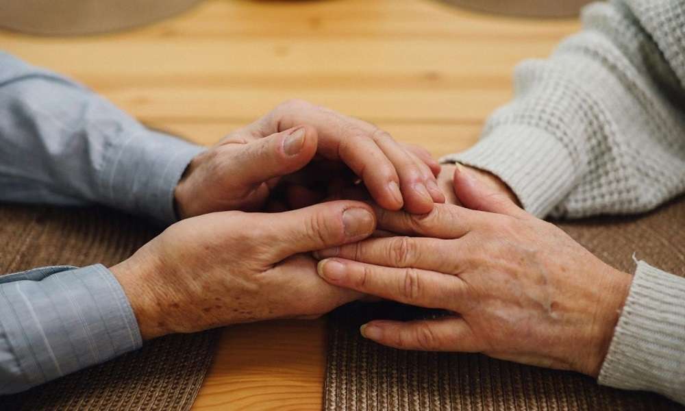 Συντάξεις χηρείας – Τα τρία σενάρια για τις περικοπές