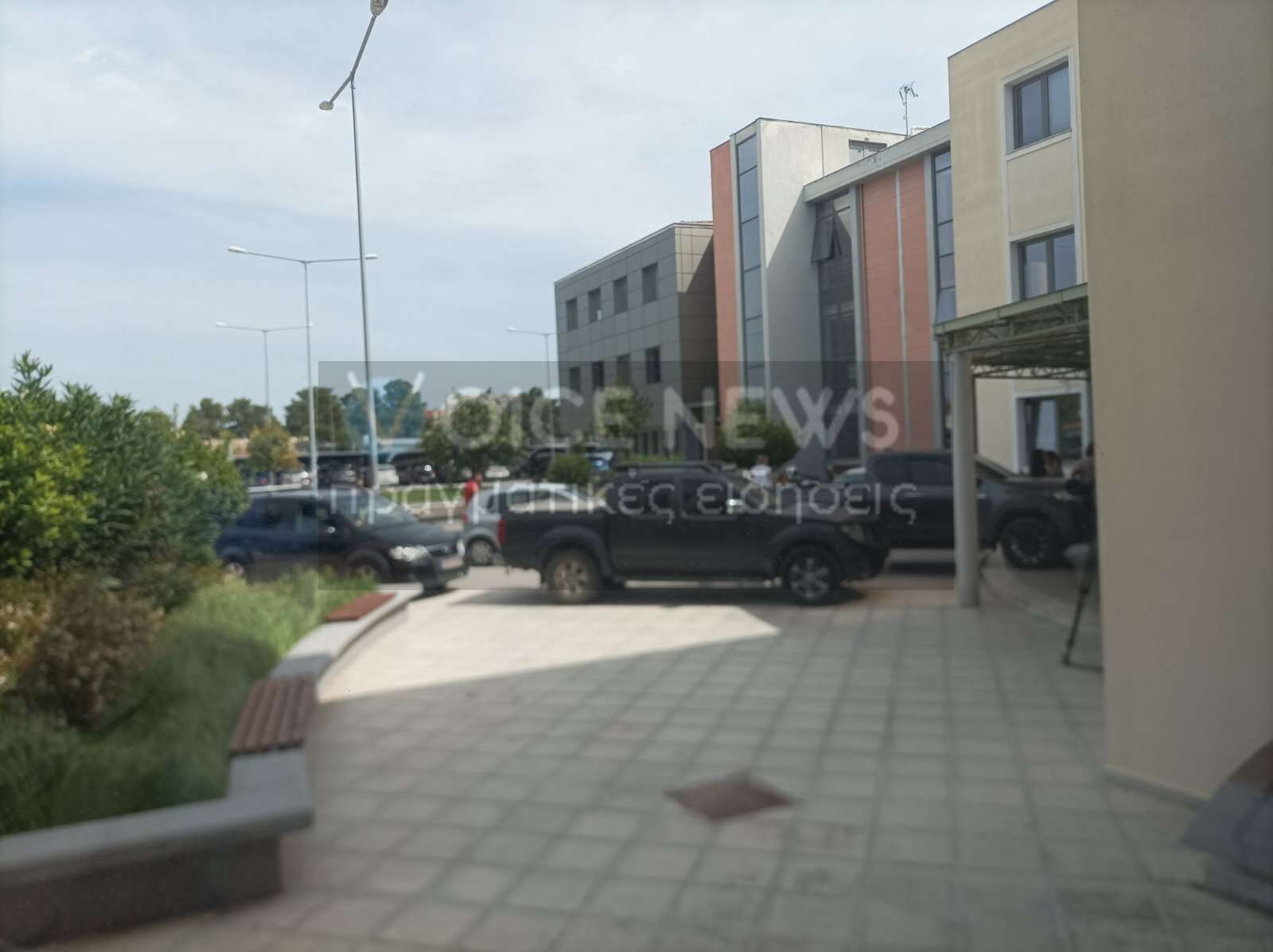 Oργή Λαού – Επιχείρησαν να ΣΠΑΣΟΥΝ ΤΗΝ ΤΖΑΜΑΡΙΑ στην Περιφέρεια Θεσσαλίας – ΑΓΑΝΑΚΤΙΣΜΕΝΟΙ ΟΙ ΠΟΛΙΤΕΣ – ΑΠΟΚΛΕΙΣΤΙΚΕΣ ΕΙΚΟΝΕΣ