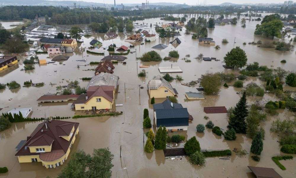 Η ΕΕ αποδεσμεύει 10 δις. Ευρώ για τις πληγείσες περιοχές από την κακοκαιρία …