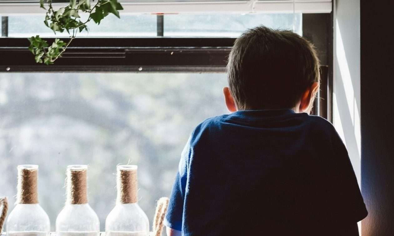 Θεσσαλονίκη: Ένας 15χρονος κακοποιήθηκε από δυο 28χρονες – Τον μέθυσαν και ασέλγησαν πάνω του