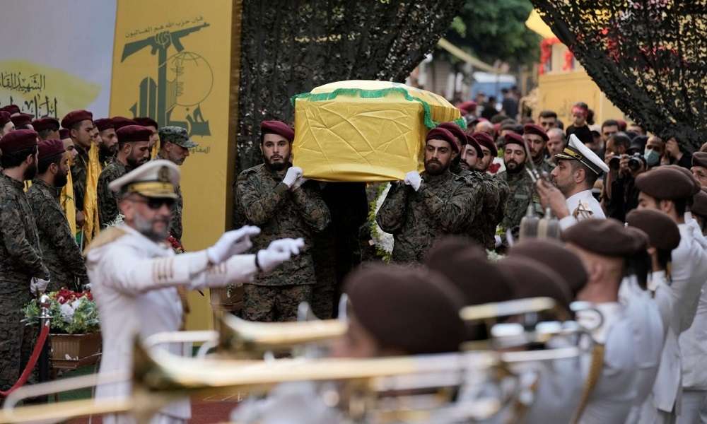 Χεζμπολάχ – Με στρατιωτικές τιμές και πλήθος κόσμου πραγματοποιήθηκε η κηδεία του Ιμπραήμ Ακίλ στη Βηρυτό