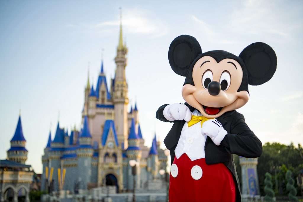 Χάκαραν και τη Disney