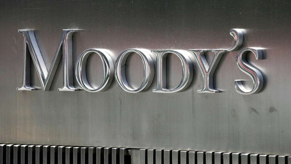 “Μη άξια επενδύσεων” κρίνει η Moody’s την Ελλάδα – Επιβεβαίωση της κριτικής του Κ.Βελόπουλου – Ο ρόλος των ΜΜΕ