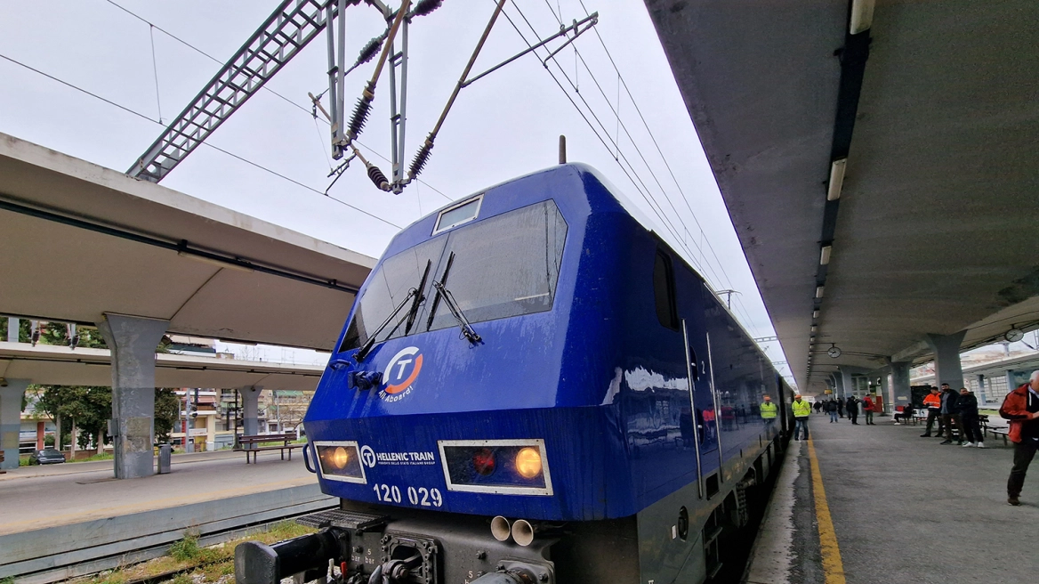 Νεο περιστατικό  με τη Hellenic Train στη Λιβαδειά: Ελεύθεροι οι 3 συλληφθέντες για  τη γυναίκα που πιάστηκε στην πόρτα τρένου