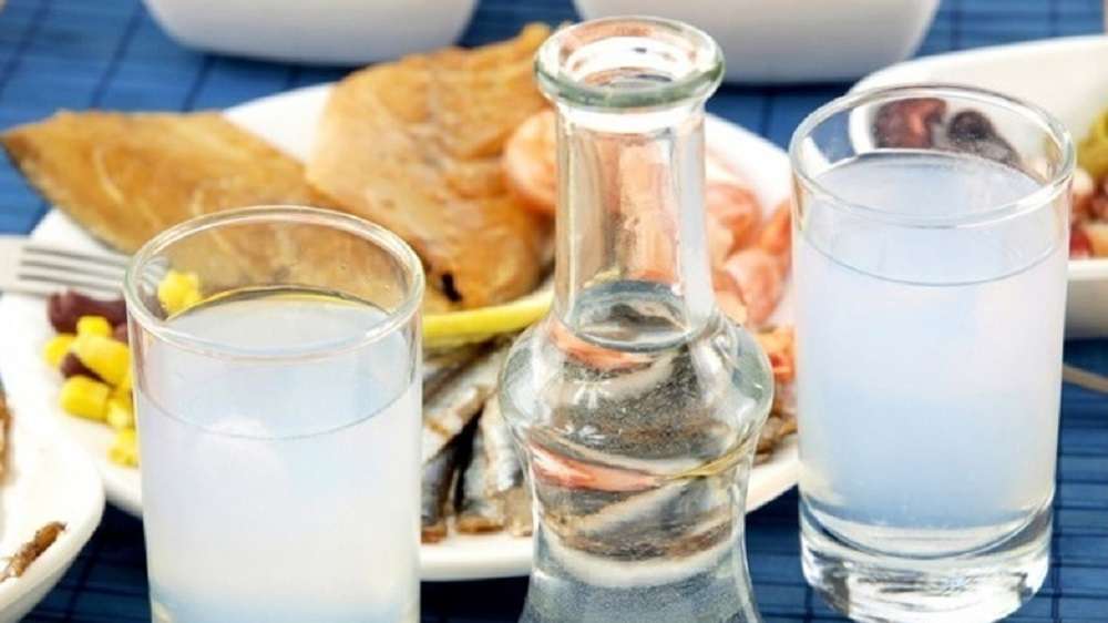 Ούζο – Κυριαρχεί στις εξαγωγές ελληνικών αλκοολούχων ποτών