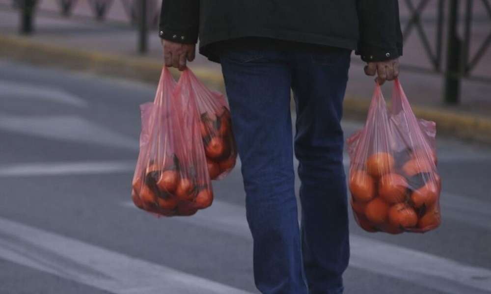 Θερίζει τα νοικοκυριά η ακρίβεια με σφραγίδα Μητσοτάκη