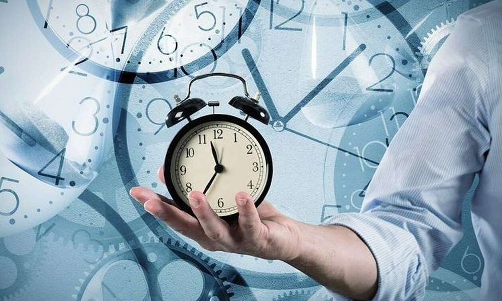 Αλλαγή ώρας – Πότε θα γυρίσουμε τους δείκτες του ρολογιού μία ώρα πίσω