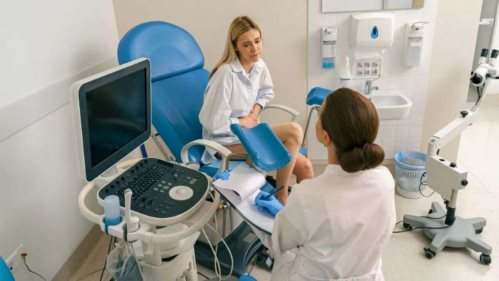 Δωρεάν εμβολιασμό για τον ιό HPV ακόμη και για τους 26χρονους ζητούν οι επιστήμονες