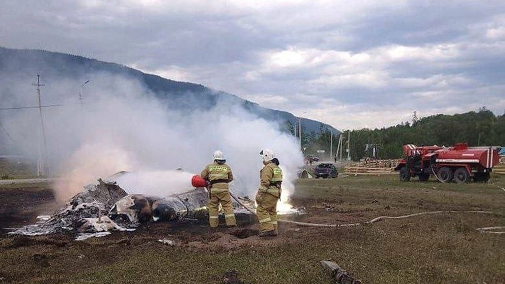 Τέσσερις νεκροί από συντριβή ελικοπτέρου στη Μόσχα – Γιατρός και διασώστες ανάμεσα στα θύματα