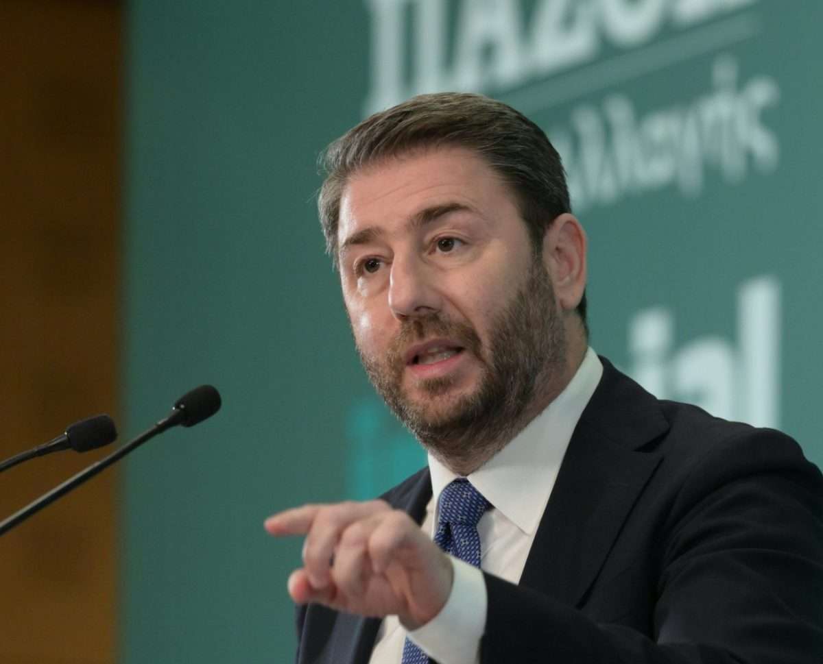 Ανδρουλάκης σε Μητσοτάκη: «Θα σας ανοίξουμε με χαρά την πόρτα της εξόδου από το Μέγαρο Μαξίμου»