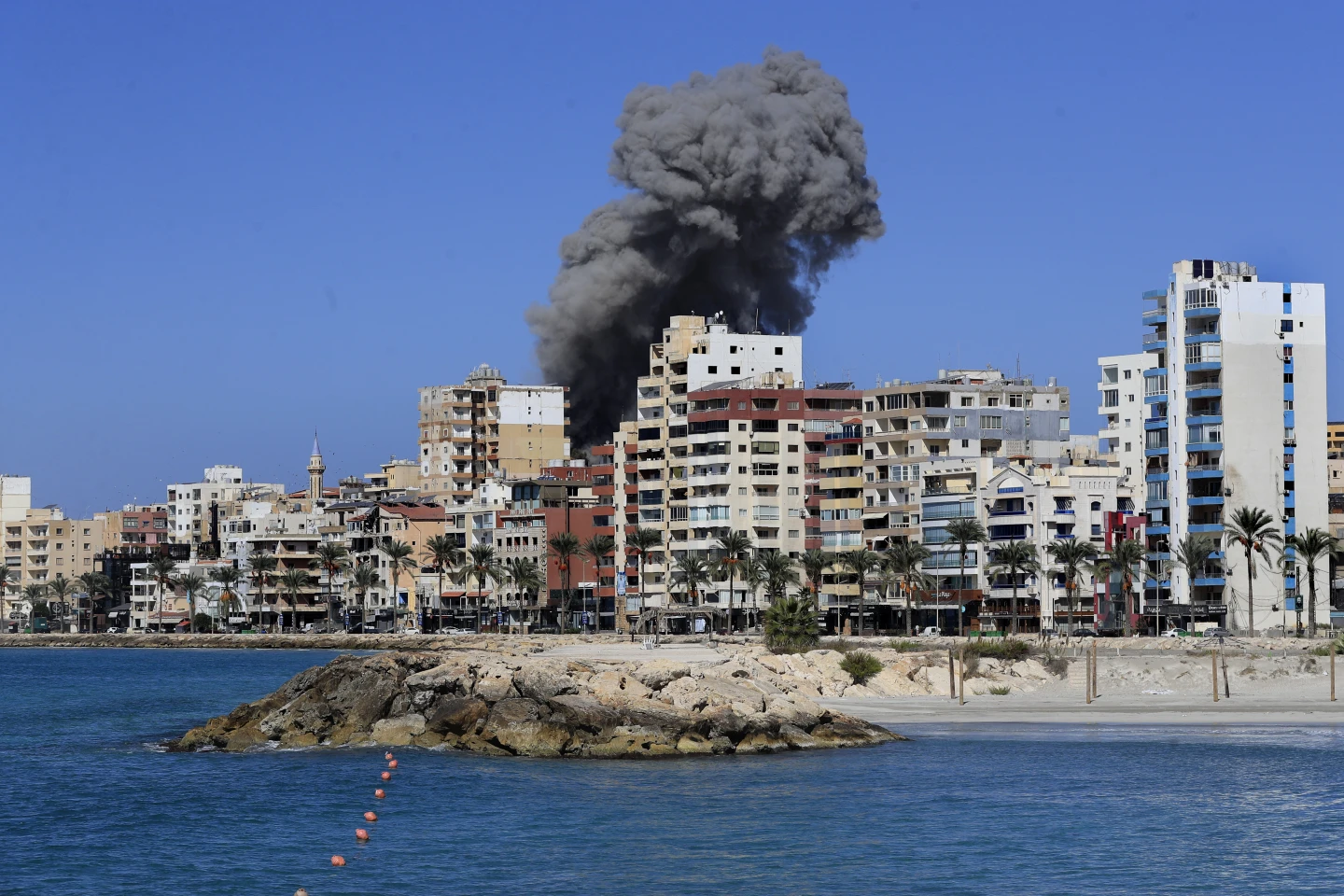 Η Τύρος στο στόχαστρο των ισραηλινών βομβαρδισμών