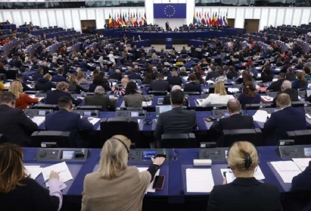 Απέτυχε η πρόταση δυσπιστίας – Ποιοι Έλληνες ευρωβουλευτές «κάλυψαν» την Ούρσουλα…